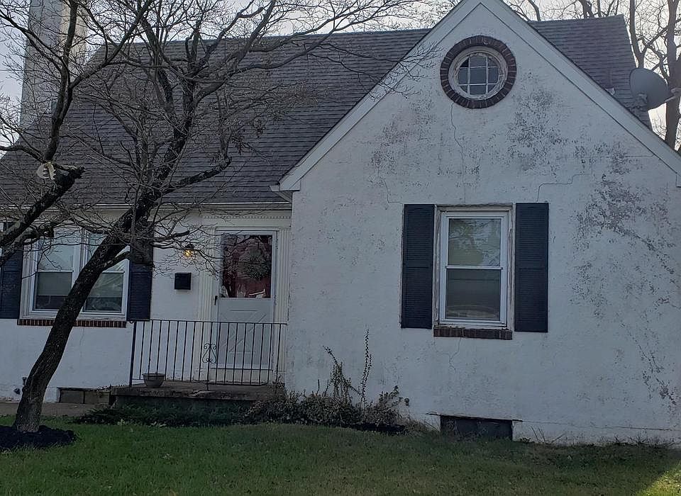 1st image of 3426 Cranston Ave
