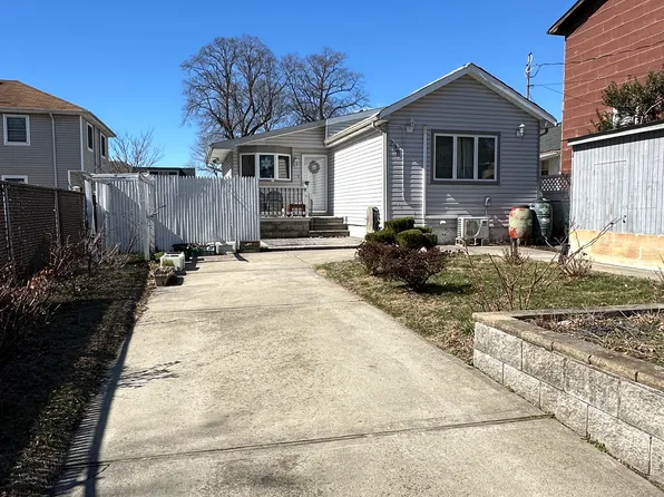 238 Lily Pond Avenue image 1 of 7