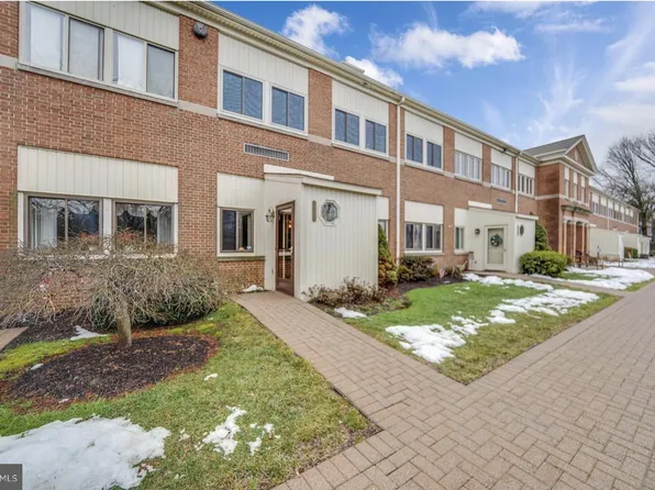 1318 Birch Ln #A002, Wilmington, DE 19809