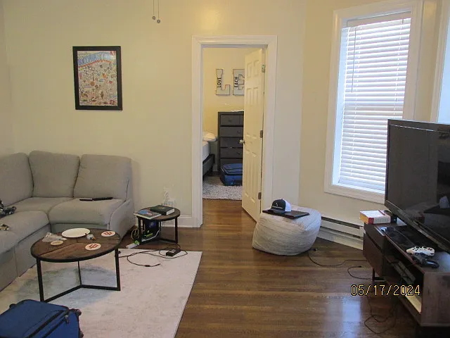 923 W Waveland #2B — Photo 5