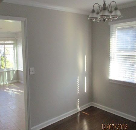 4th image of 977 Country Club Dr