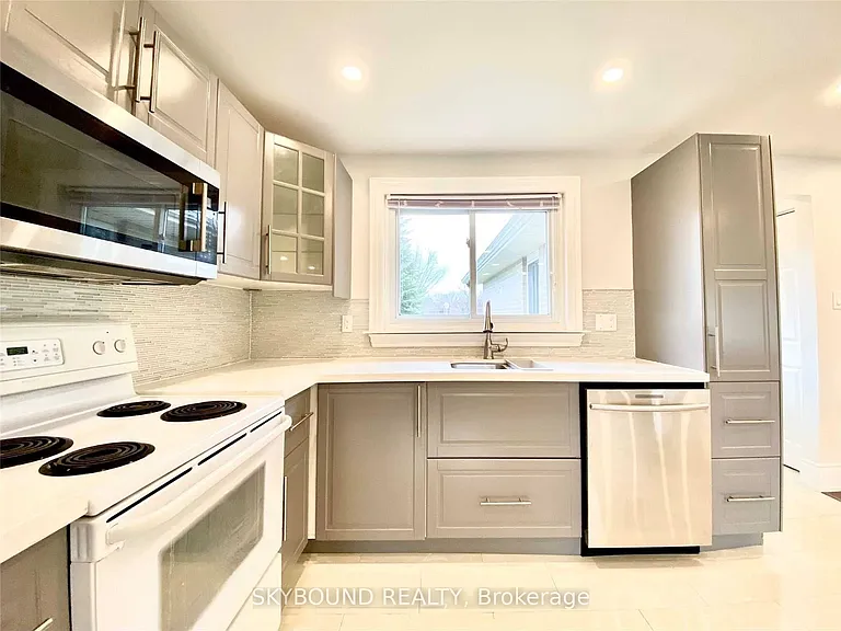 165 Orchard Heights Blvd — Photo 10