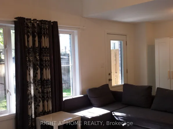 39 Stallibrass Ln S #Basement, Richmond Hill, ON L4C 2M8