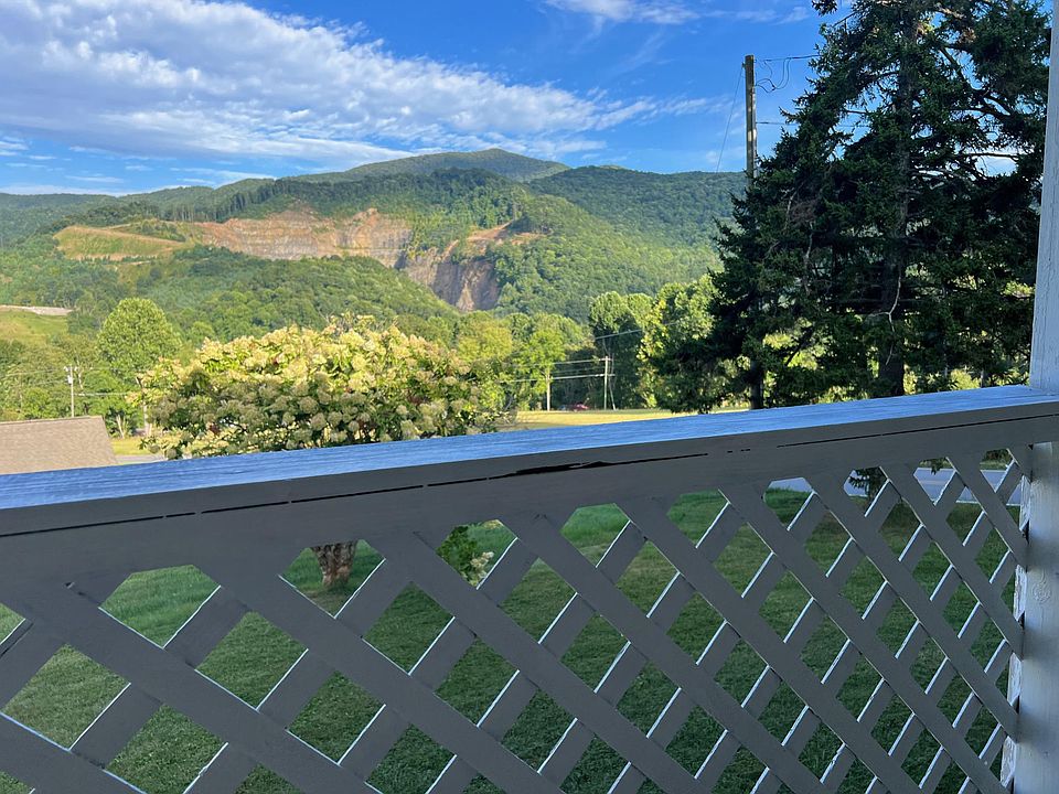 428 Big Cove Rd, Waynesville, NC 28786 Zillow