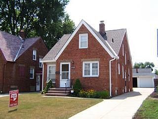 1st image of 2927 Parklane Dr