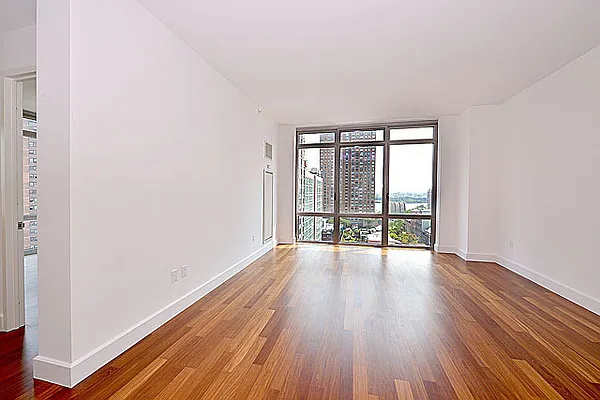 Rented by Keller Williams NYC | media 8