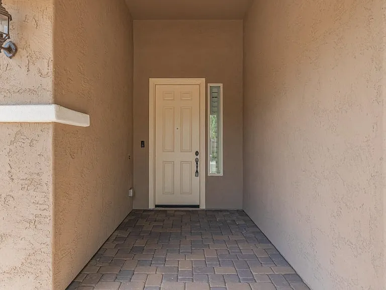 2532 W Corva Dr — Photo 3