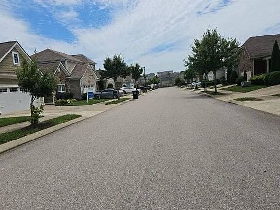5th image of 2539 Walpole Ln