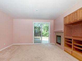 405 Arlingdale Cir, Rio Linda, CA 95673