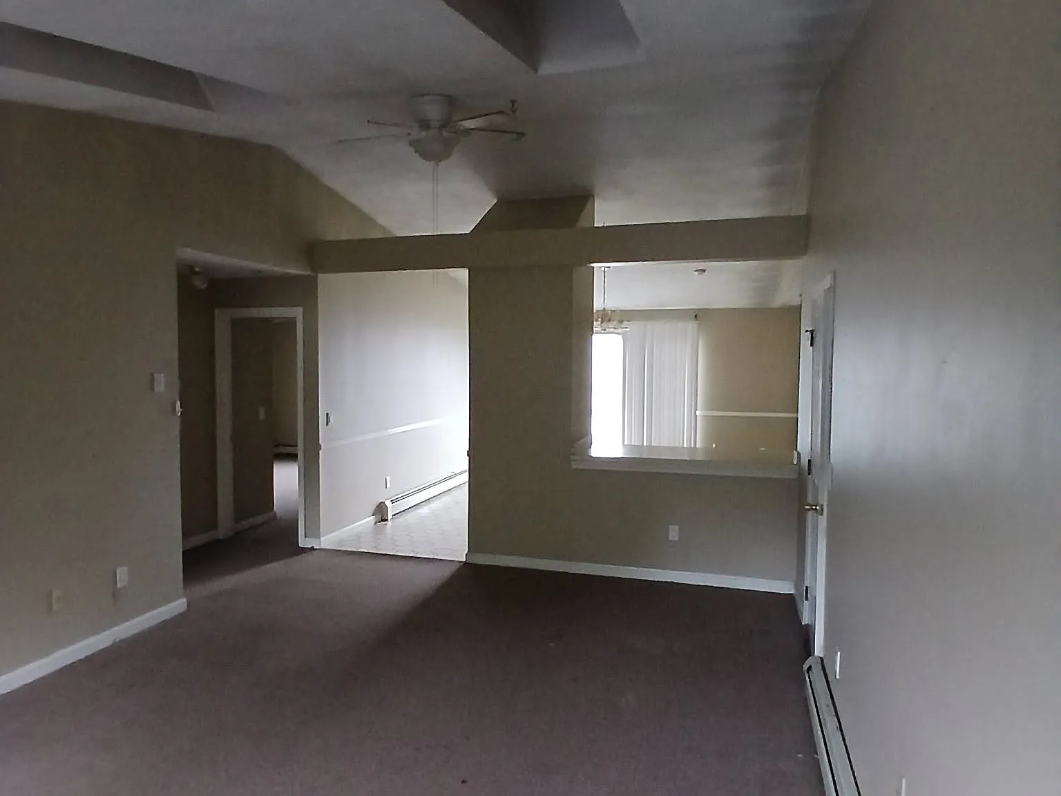 2 bed, 1000 sqft, $1,800 — Photo 2