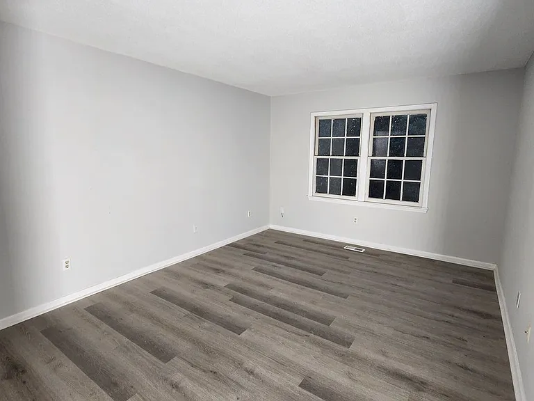5712 Finsbury Ct — Photo 6