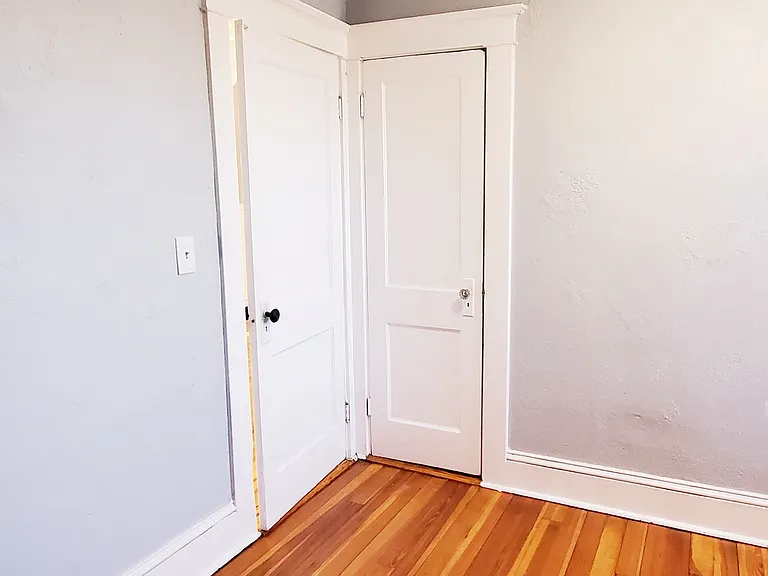 103 Stephen St #4 — Photo 16