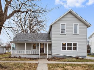 407 S 3rd St, Peotone, IL 60468