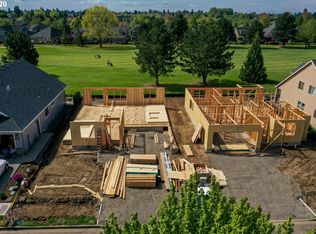 590 Troon Ave, Woodburn, OR