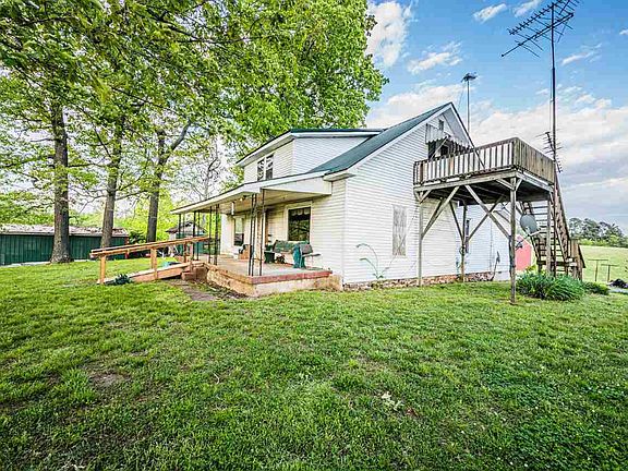 2nd image of 100 Wooten Ln