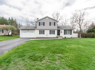 676 Wyndclift Cir, Youngstown, OH 44515