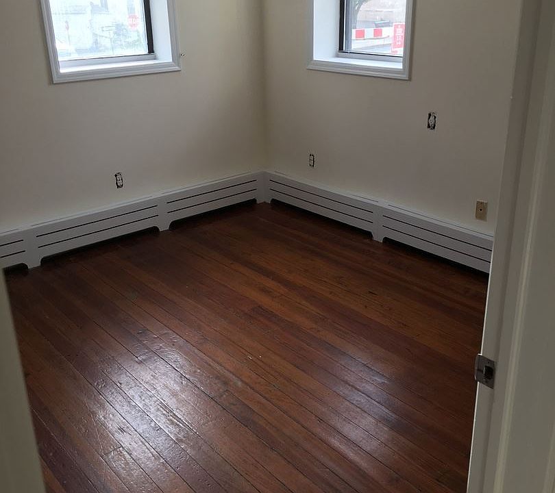 1st image of 28 Chestnut St APT 28