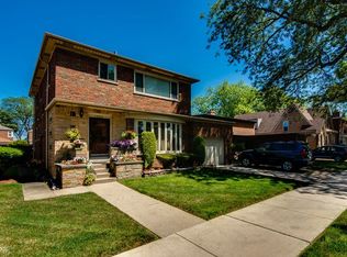 8225 S Oglesby Ave, Chicago, IL