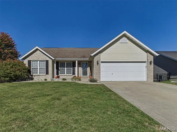 115 Shadowbrooke, Troy, IL 62294