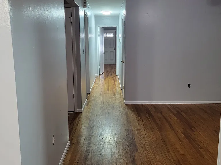 103 Beacon Ave — Photo 3