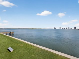 100 Shore Ct APT 208, North Palm Beach, FL 33408