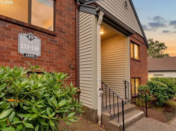 14859 NE Sacramento St Unit 136, Portland, OR 97230