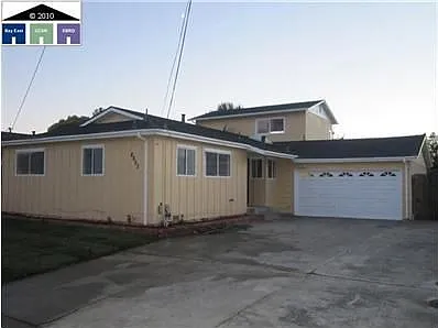 6653 Flanders Dr photo 1