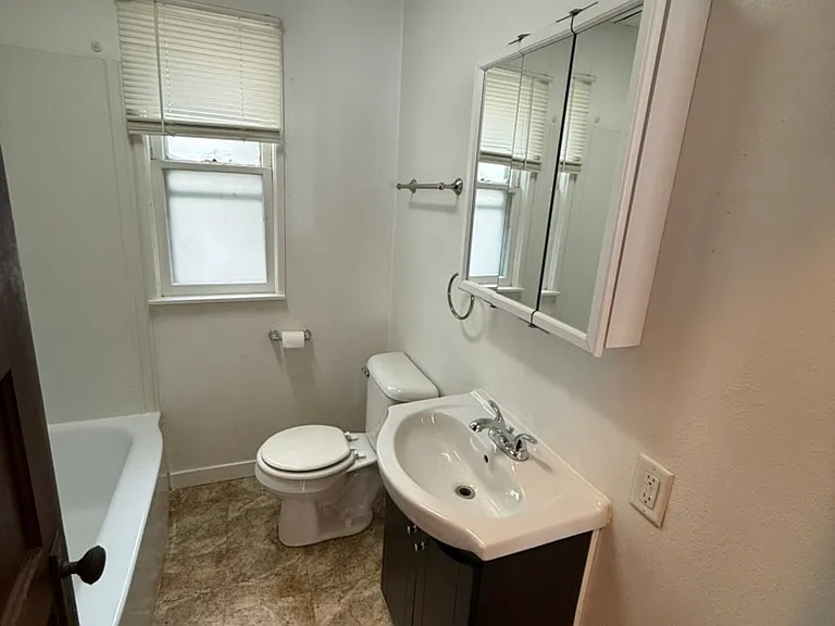 535 W 17th St #1 — Photo 10