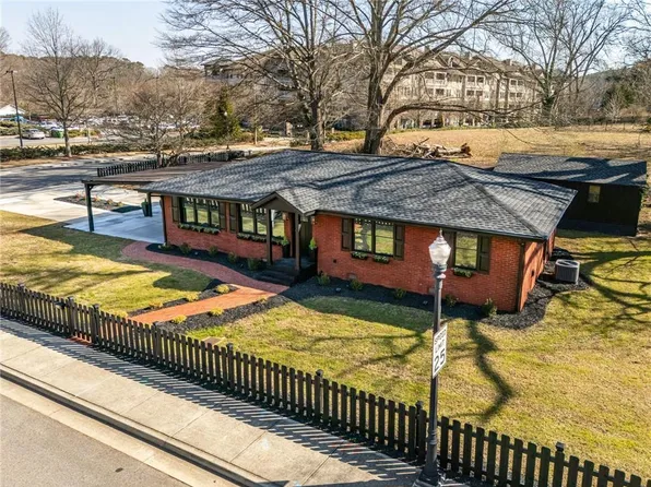 4632 School St, Acworth, GA 30101