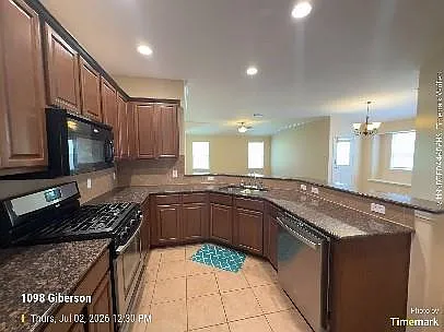 1098 Giberson Way — Photo 2