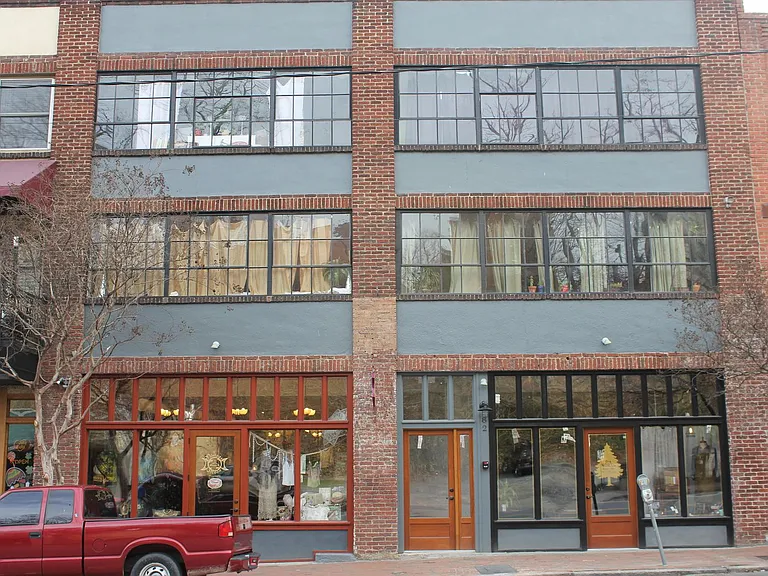 82 N Lexington Ave — Photo 16
