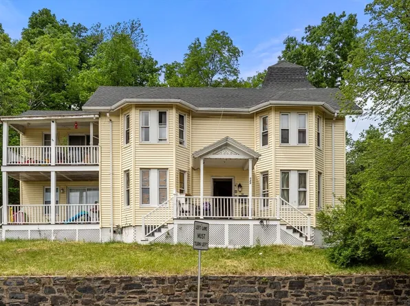 548 Salem St, Malden, MA 02148
