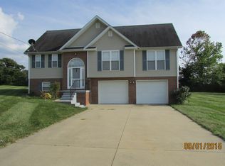 164 Crystal Ct, Radcliff, KY 40160