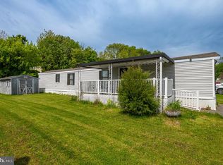 74 Southwick Dr, Hereford, PA 18056
