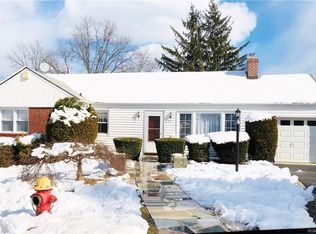 24 Cresthill Rd, Yonkers, NY 10710