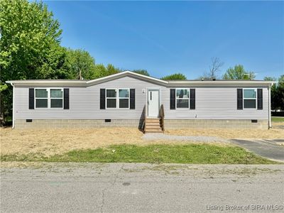 821 N First Street, Austin, IN, 47102