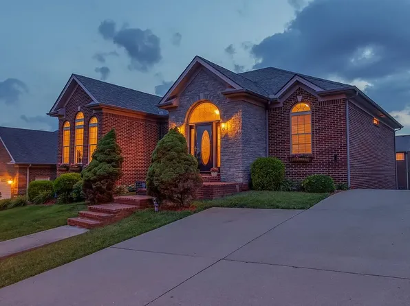 909 Village Green Ave, Lexington, KY 40509