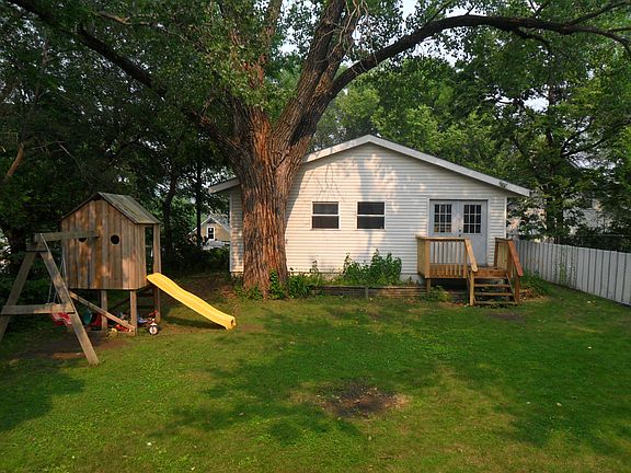 2nd image of 1804 Isabella St
