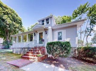 16 Ford Pl, Westwood, MA 02090