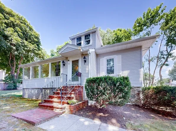 16 Ford Pl, Westwood, MA 02090