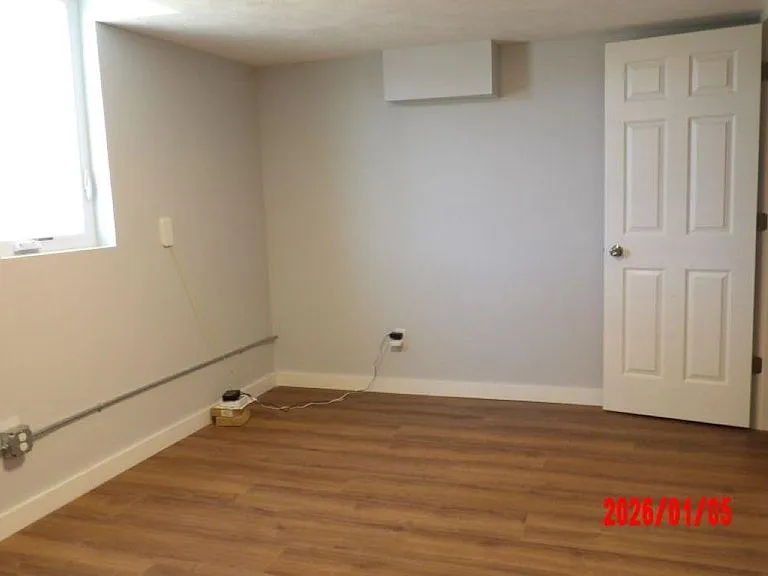 1211 E 4th St #26 — Photo 15