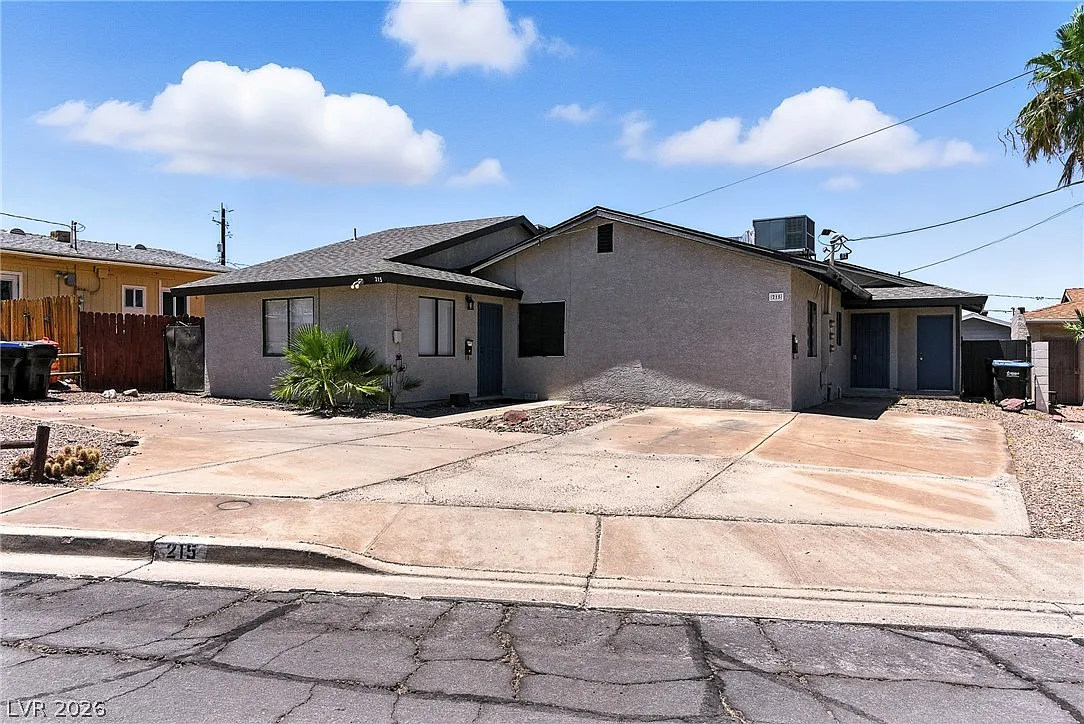 2 bed, 1.0 bath, 1432 sqft, $1,450 — Photo 1