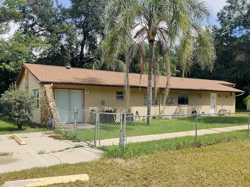 241 S 4th St