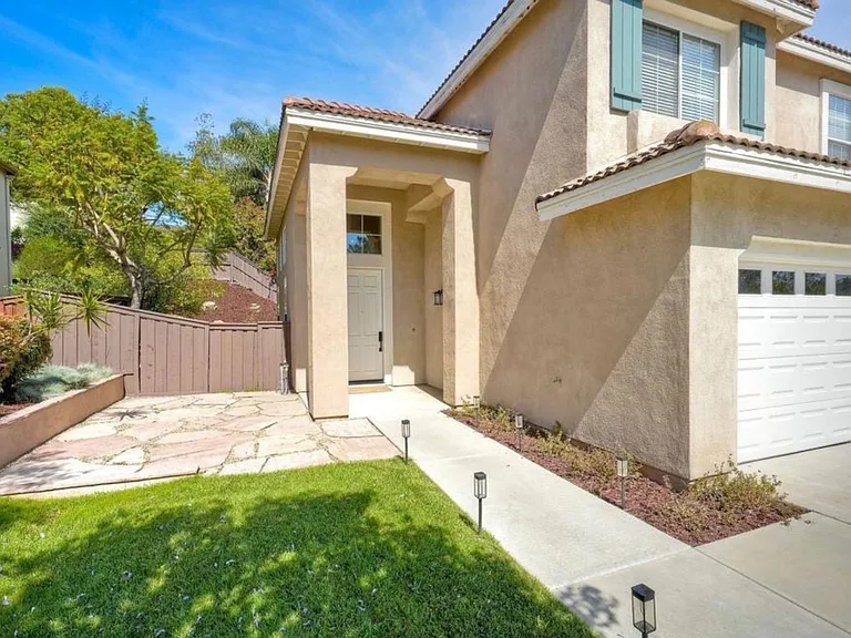 6890 Camino De Amigos — Photo 2