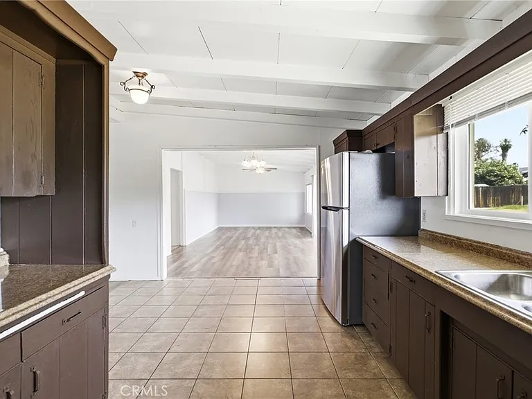 40861 Whittier Ave — Photo 7