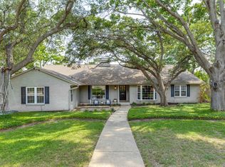 9624 Ravensway Dr, Dallas, TX 75238