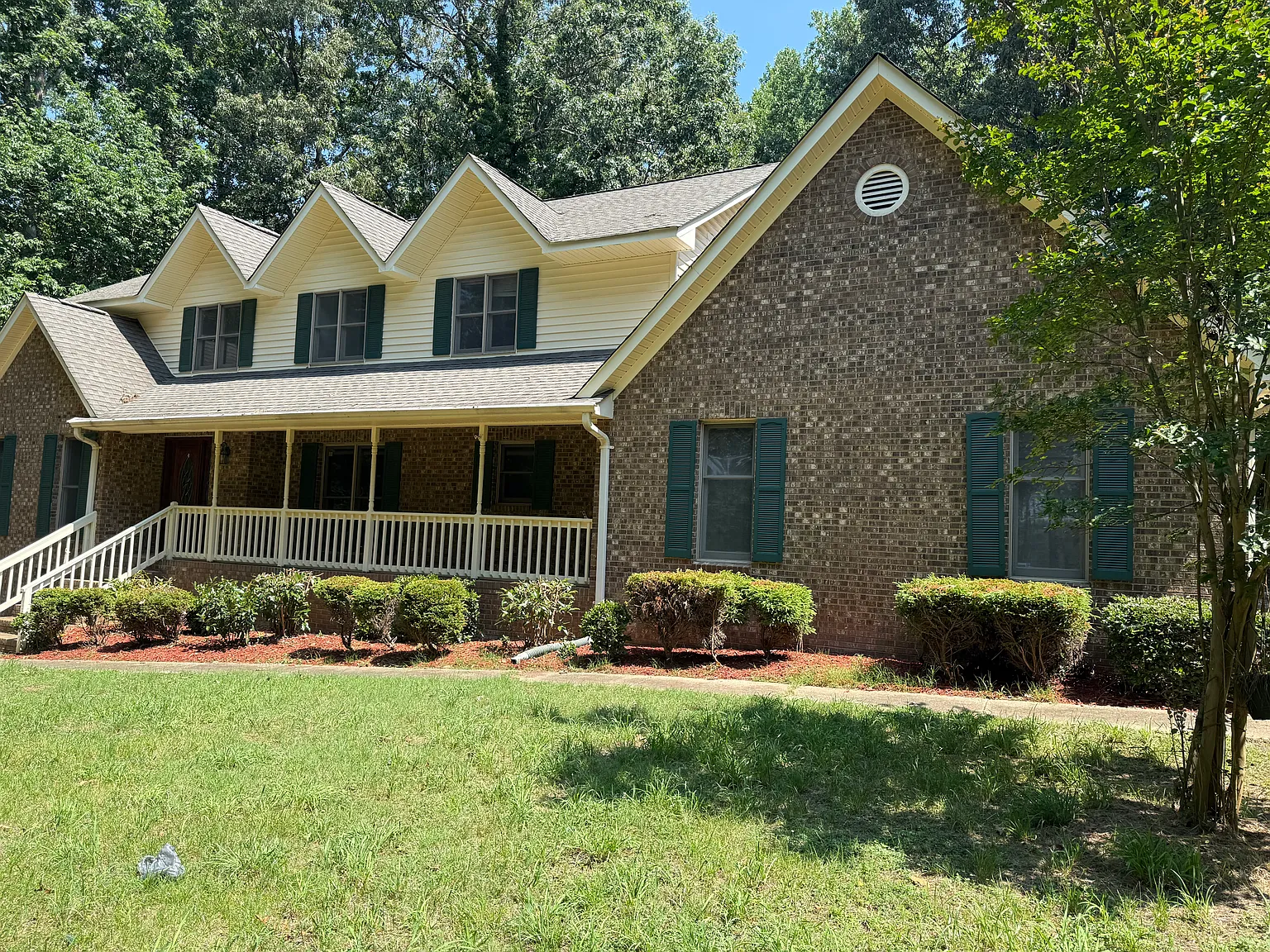 4 bed, 2879 sqft, $2,800 — Photo 2