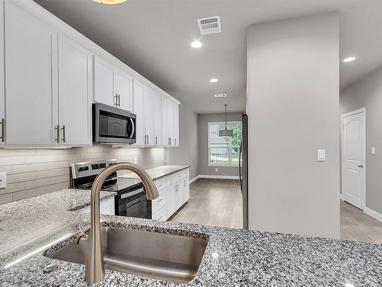 11158 Lake Dr — Photo 11