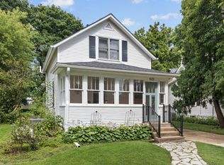 622 Illinois St, Geneva, IL 60134