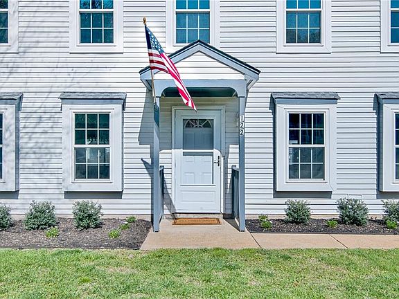 3rd image of 122 Springdale Way
